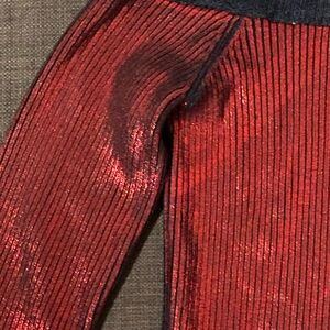 NWT Zara foil print red sveter